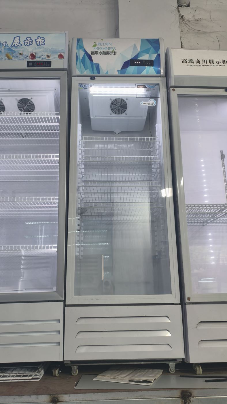 超鸿制冷商用厨具酒水柜 / 啤酒柜 / 饮料柜实拍